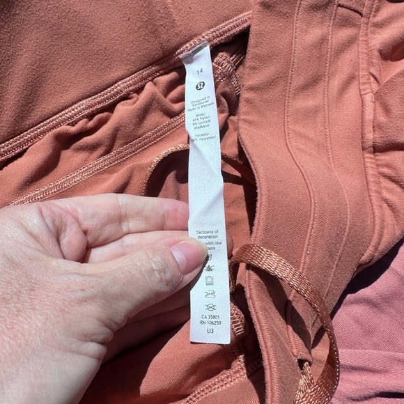 Lululemon Joggers size 14 27” - Picture 3 of 5